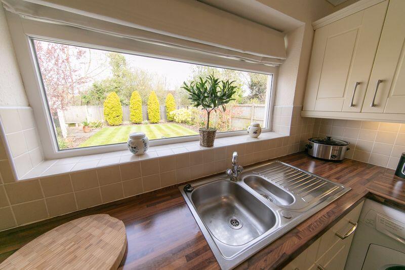 Kitchen sink garden view