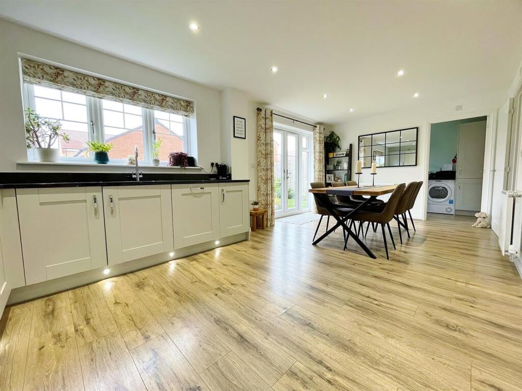 Kitchen Diner