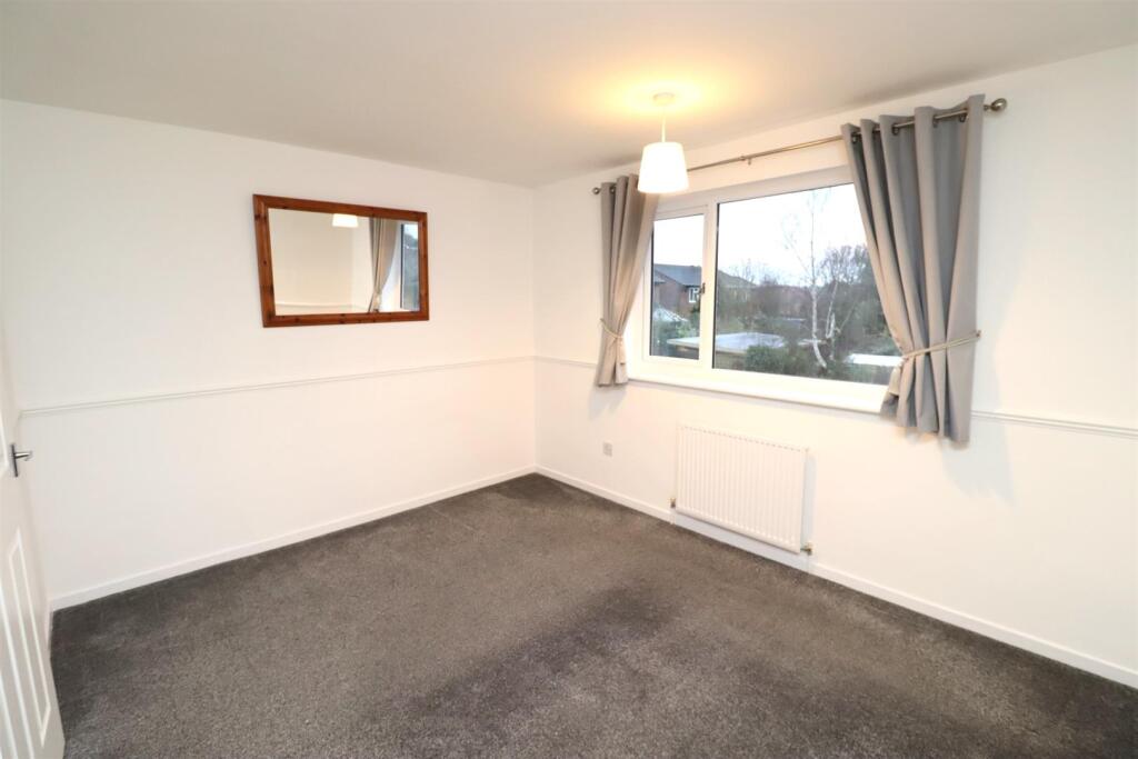Bedroom one.JPG