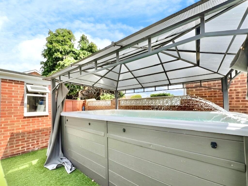 #yourmoveswanley