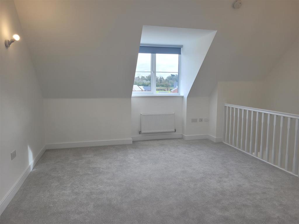 15 Wilson main bed 2.jpg