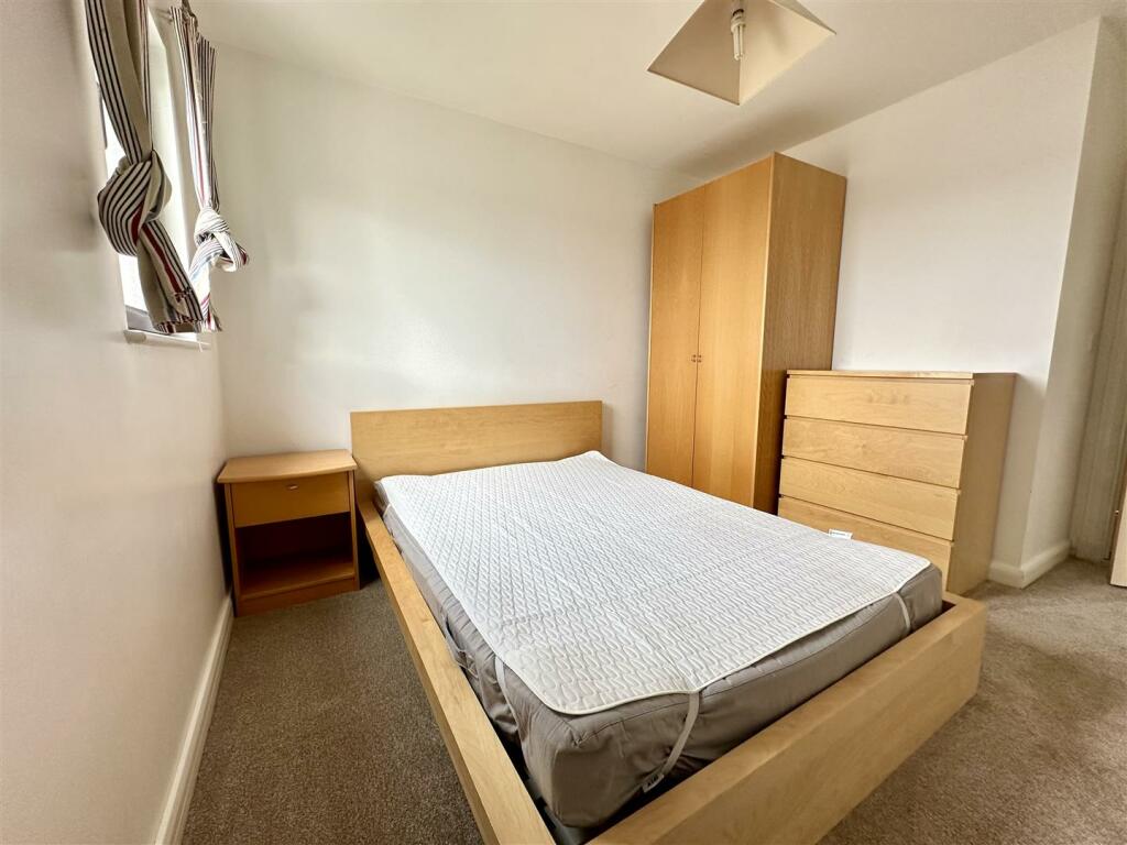 Bedroom 1.jpeg