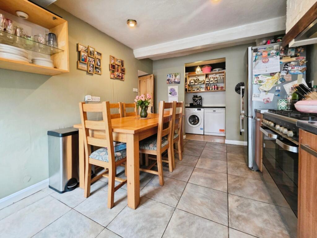 pbox-dining_room-343648.jpg