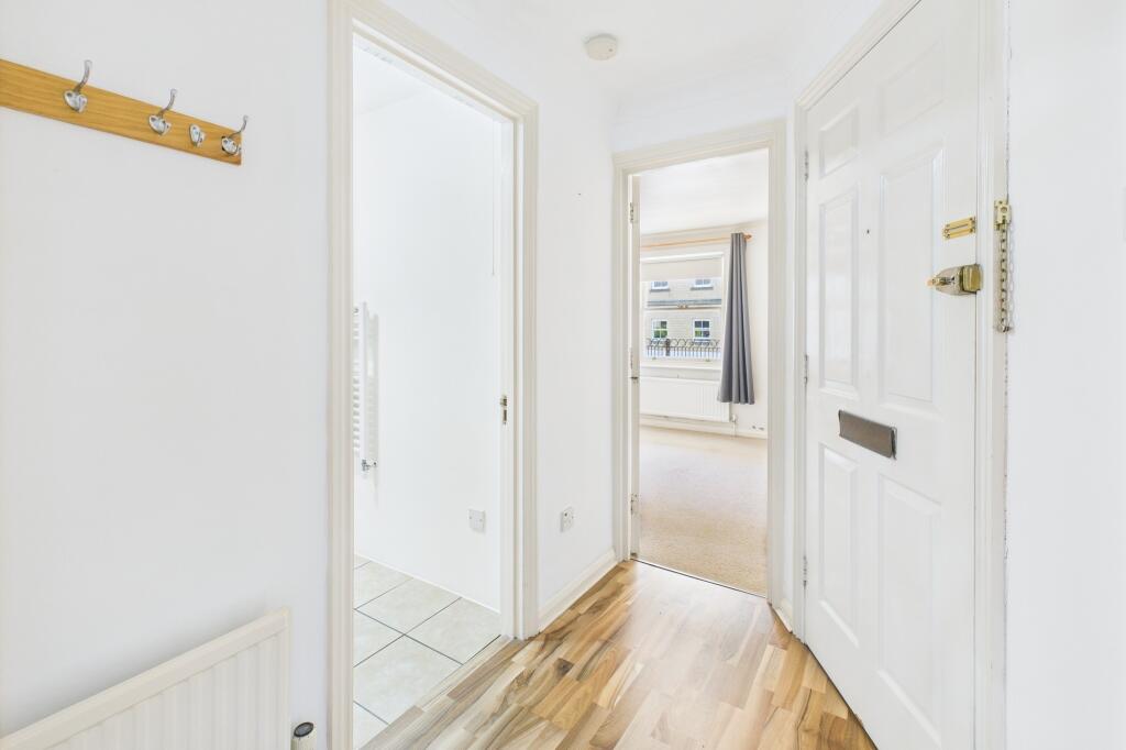 CAM02545G0-PR0431-STILL002