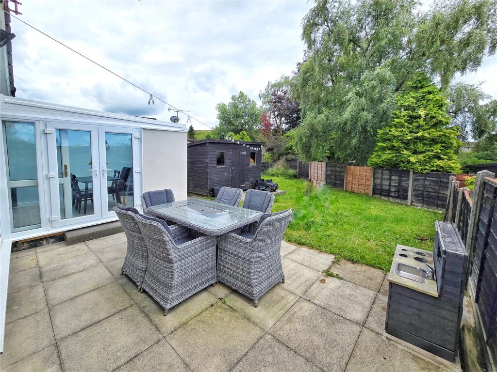 Patio &amp; Lawn Gardens