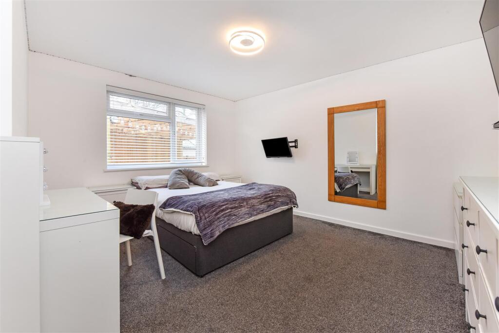 Bedroom Three.jpg