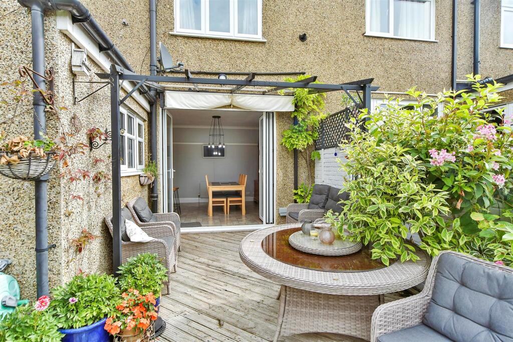 Patio / Decking