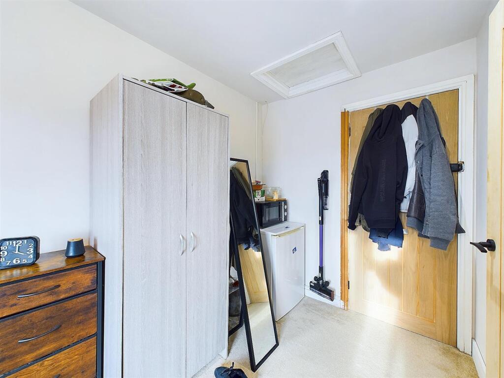 21 - 6 Bedroom HMO.jpg