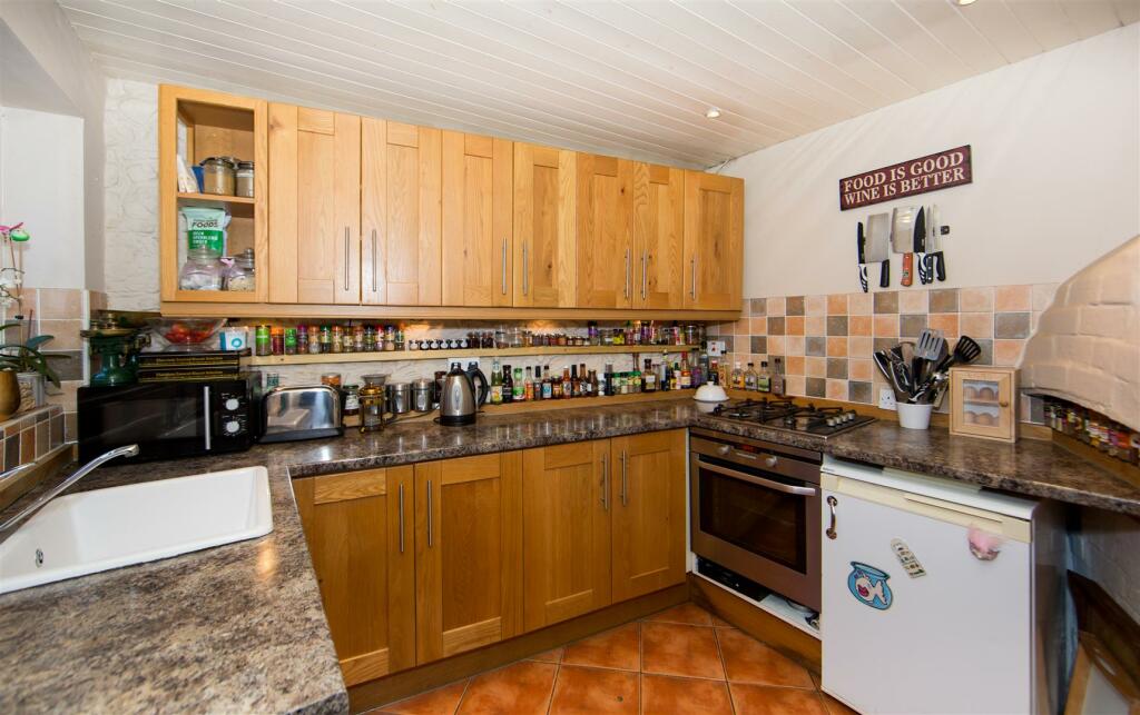 Sextons Cottage-007.jpg