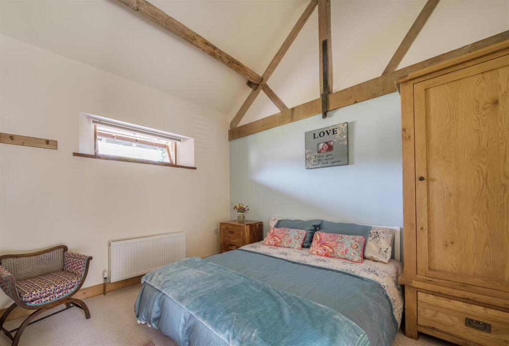 Bedroom cropped to move canvas.jpg