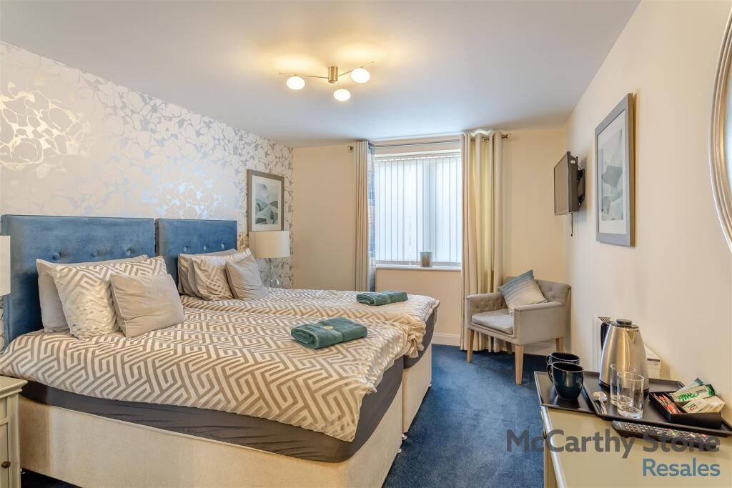 8644441-interior20.jpg