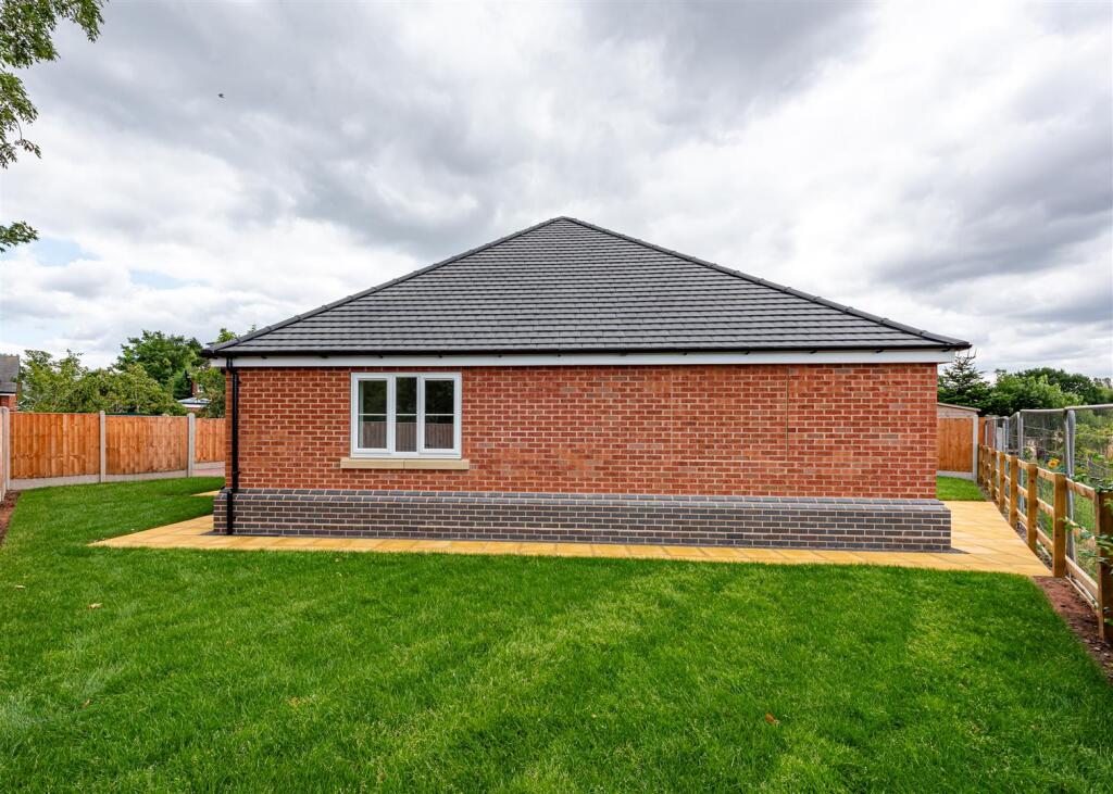 6a School Close-external-1.jpg