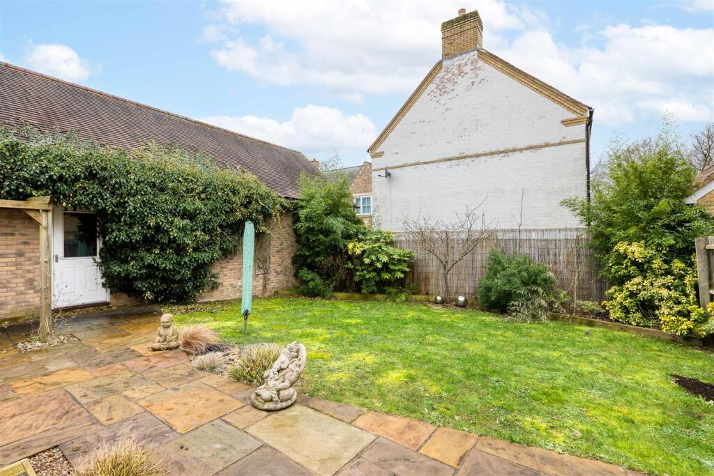 Secluded west facing garden