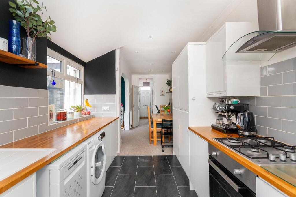 1A1R6BR - KitchenDiner D.jpg