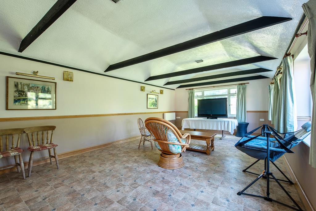 2 victoria av-hi-33.jpg