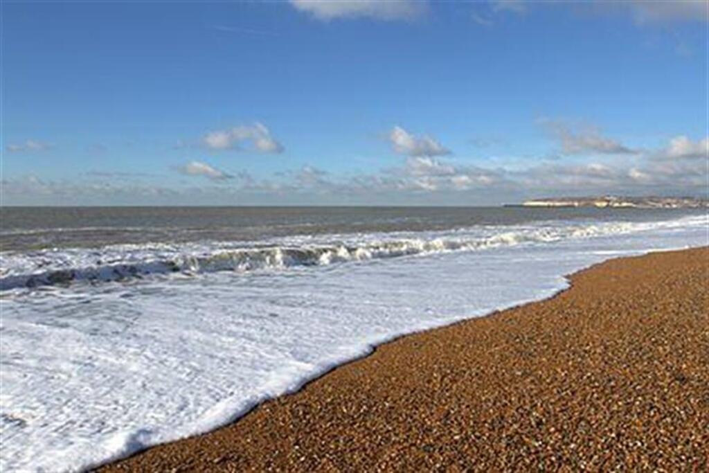 Seafront minutes wal