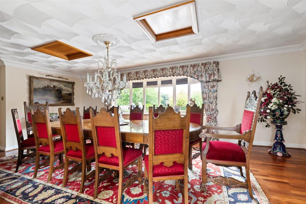 Maybury Farm, Dining Room