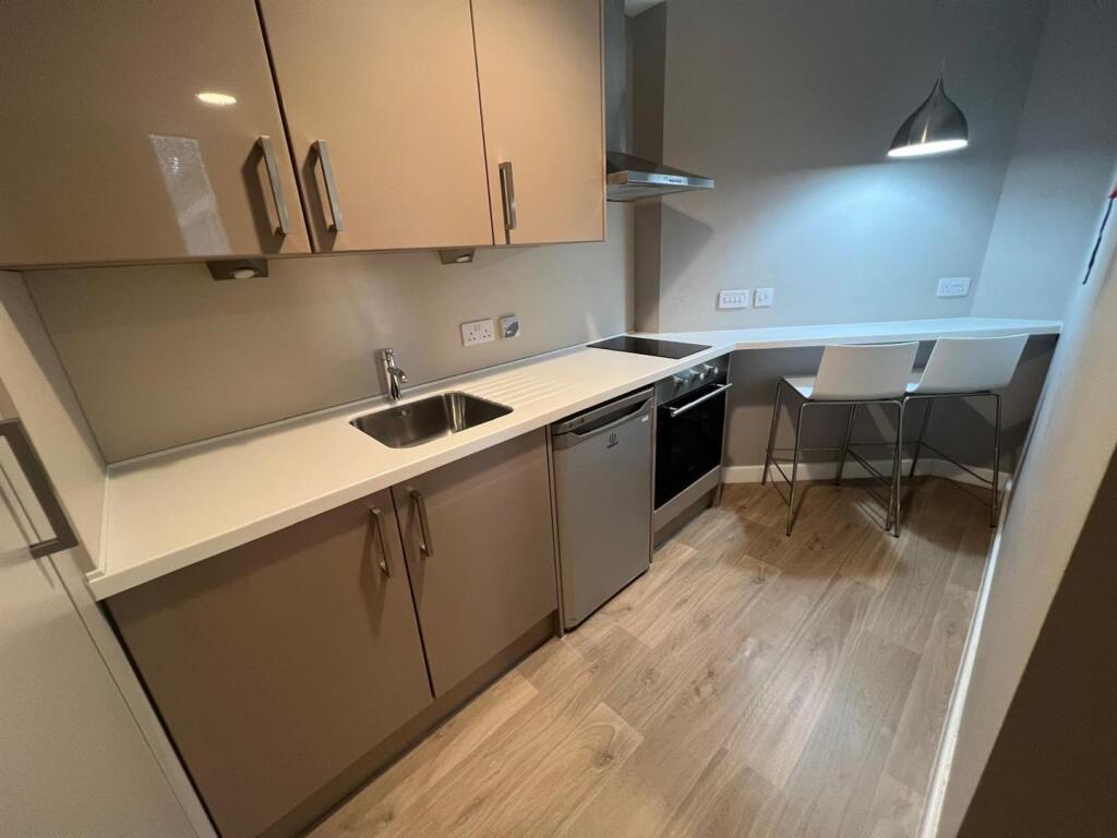 115 PREMIUM STUDIO .jpeg