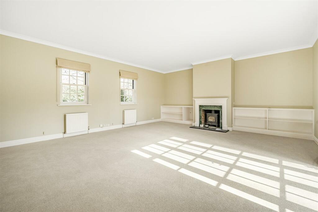 Drawing room 2nd aspect.jpg