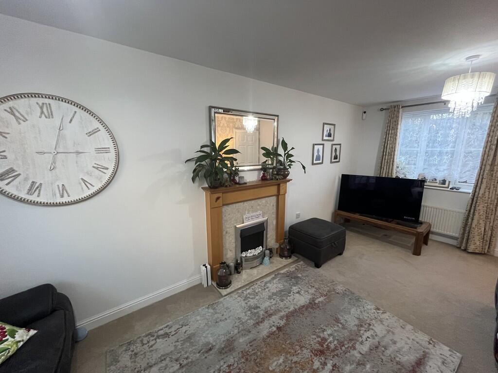 Living room 3