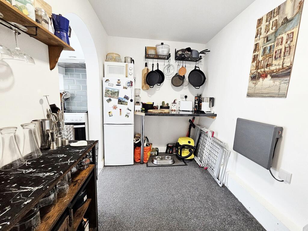 INNER RECPETION / BREAKFAST ROOM