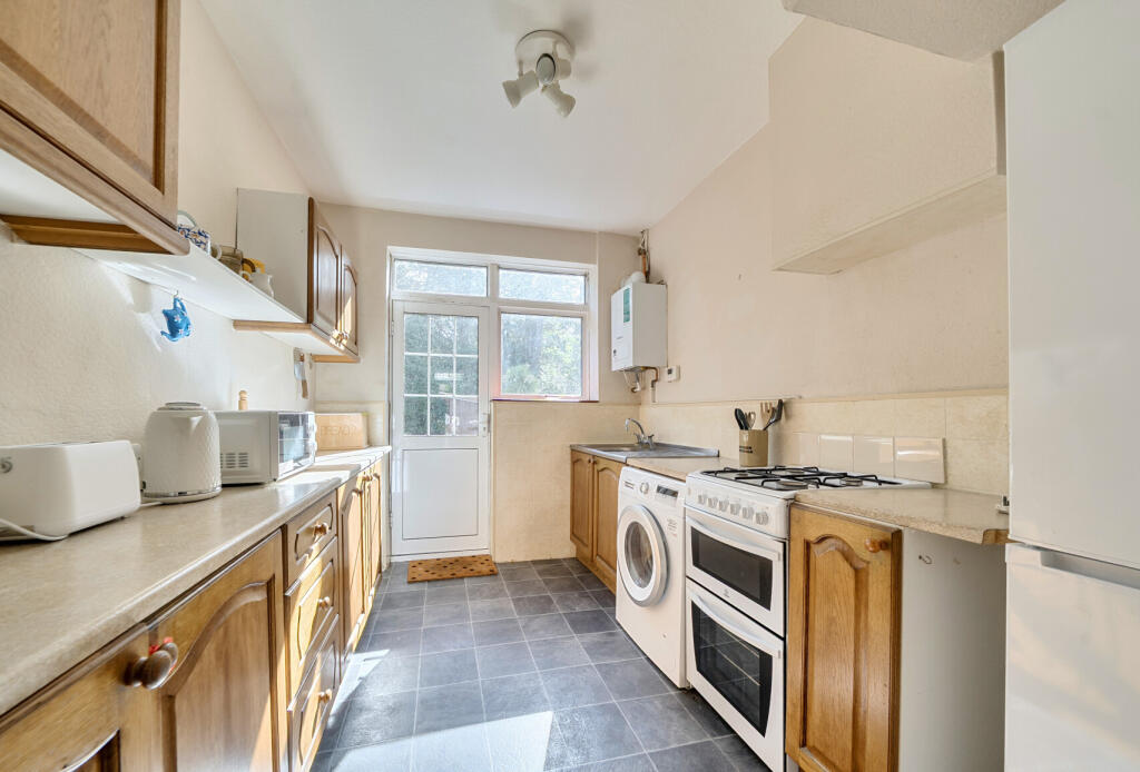 1358970-5-68d51e9...