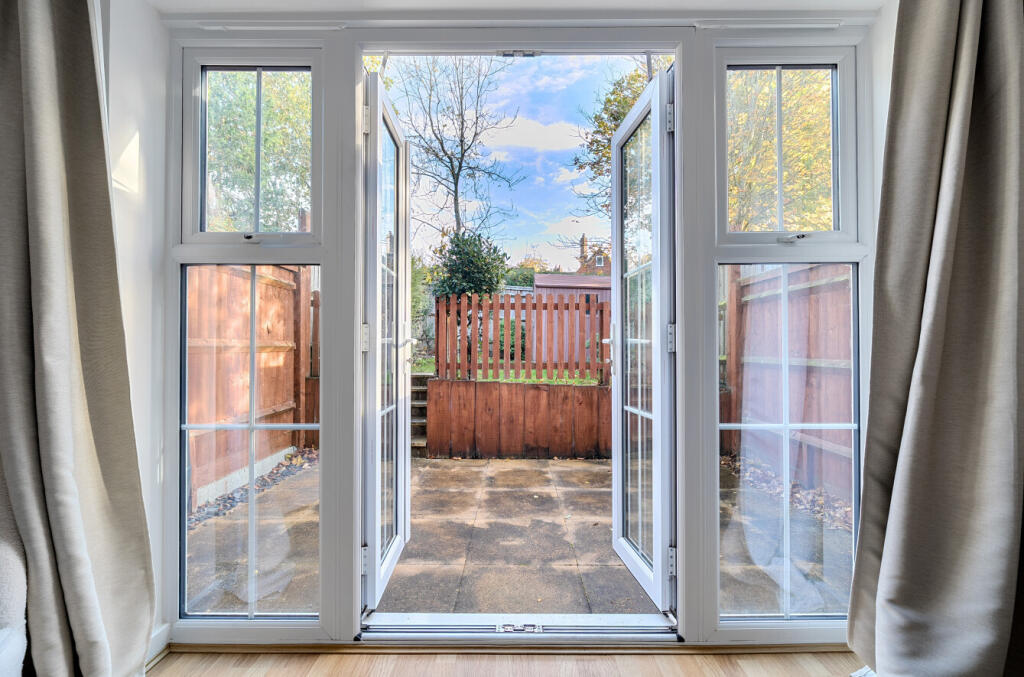 1374055-23-6909d4...