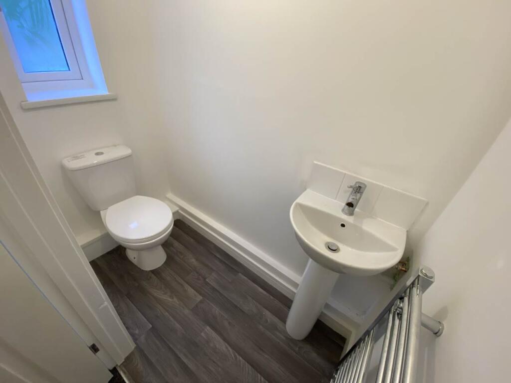 DOWNSTAIRS CLOAKROOM