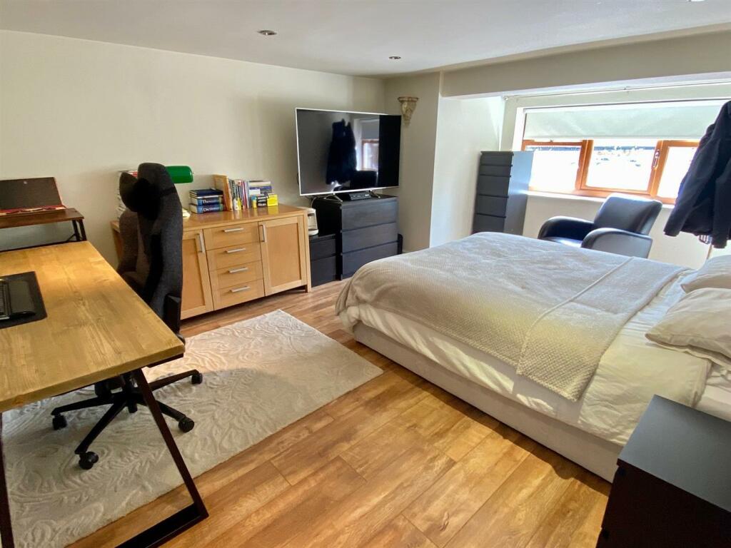 hudds road 1 gf bedroom.jpg