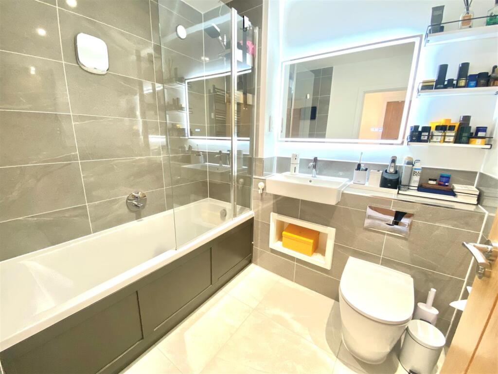 Bath 27.jpg