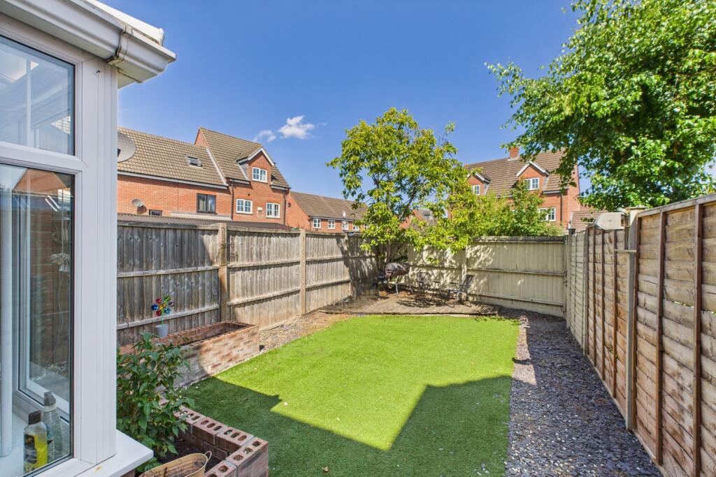 CAM04671G0-PR0074-STILL020