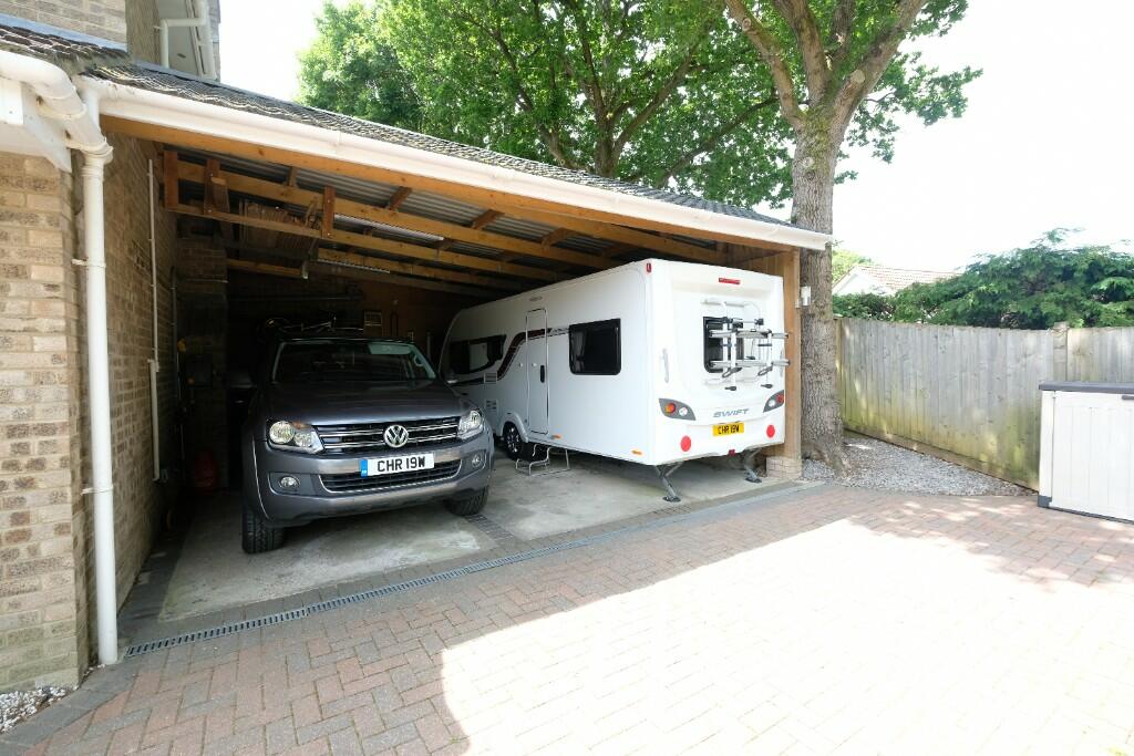 CARPORT