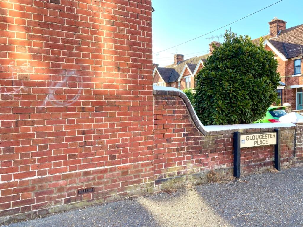 Gloucester sign