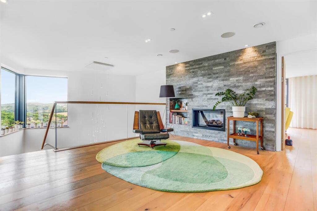 Sitting Reception