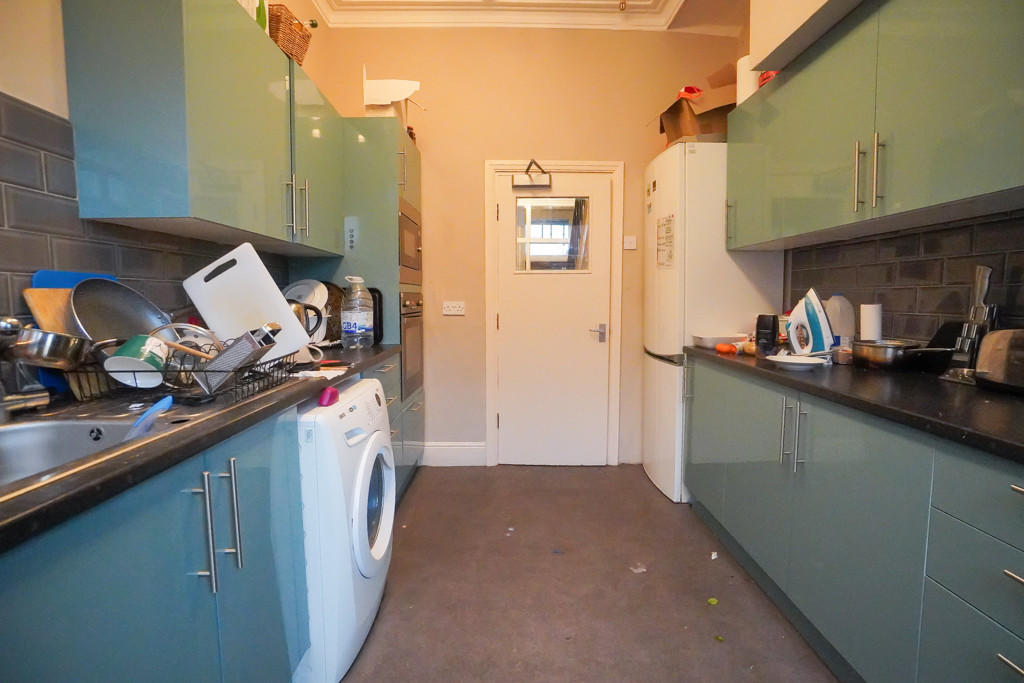 Kitchen 1