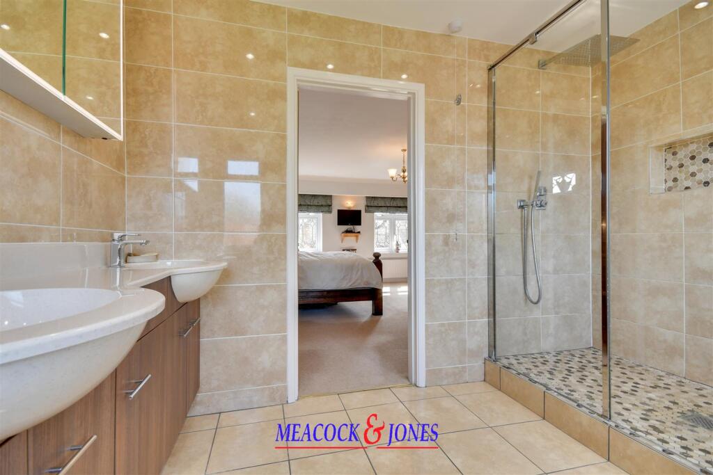 dsc_9668-dsc_9672 copy.jpg