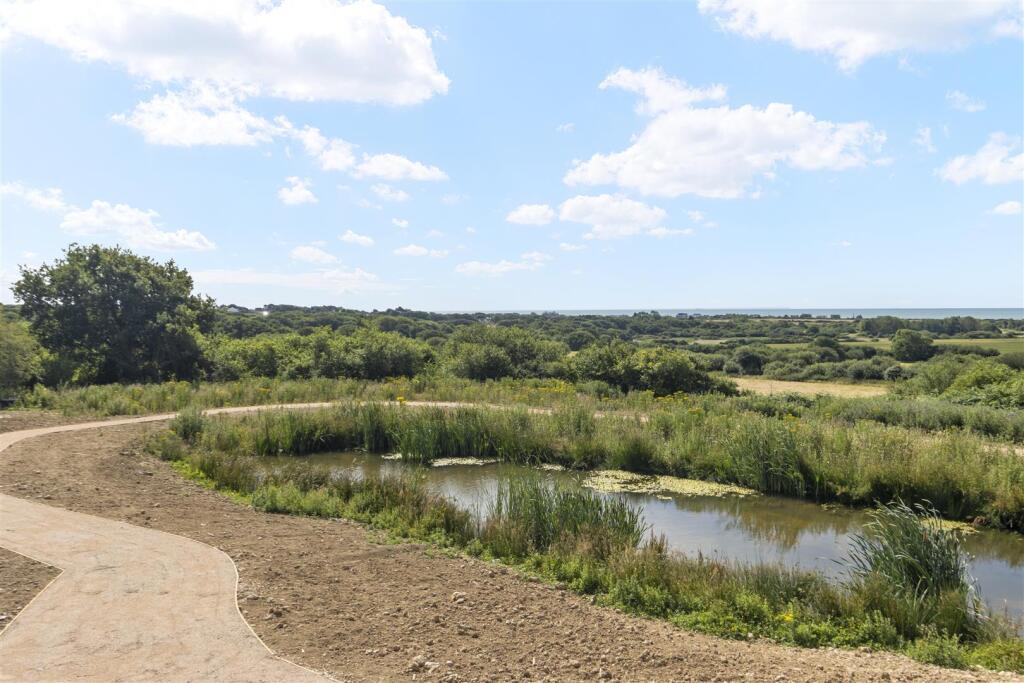 Private Pond &amp; Fantastic Views
