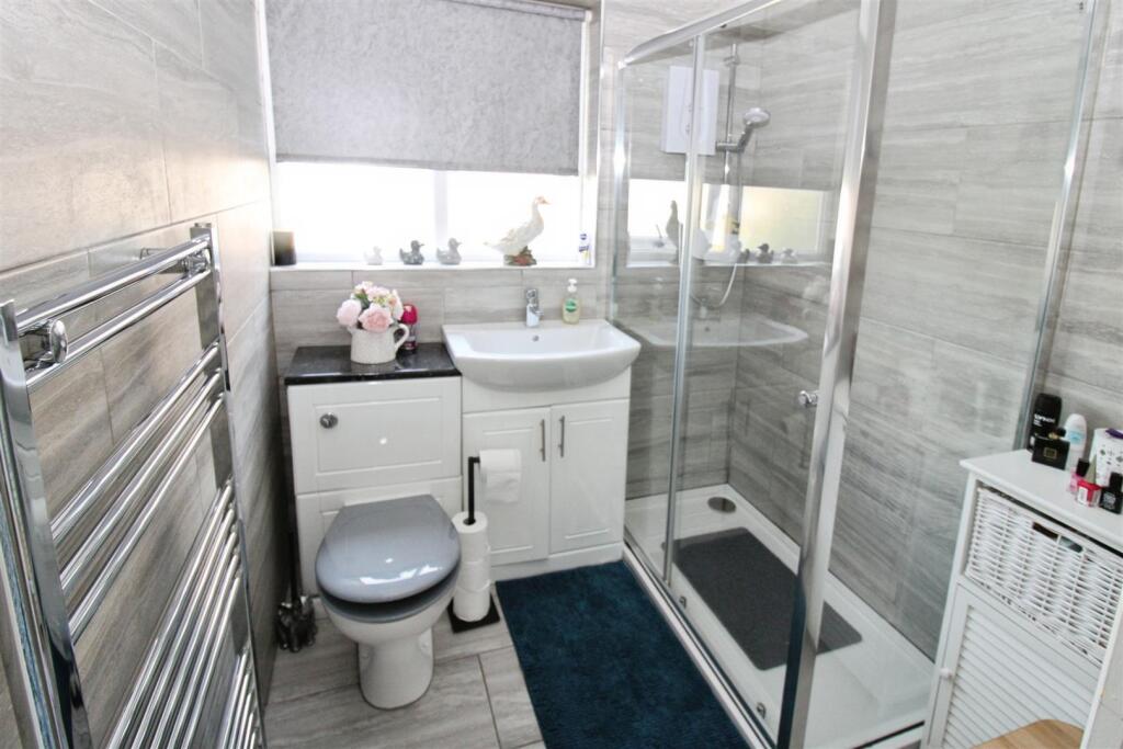 Contemporary Shower Room