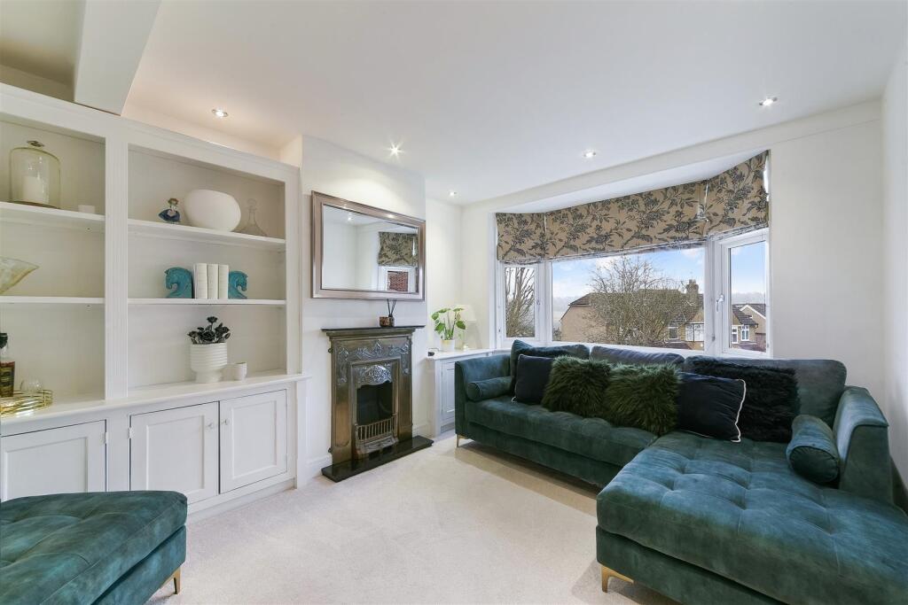 PRESTBURY CRESENT, 53- (1).jpg