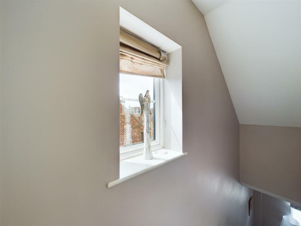 SECOND FLOOR LANDING