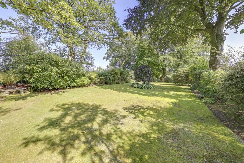 Further Side Garden Alt