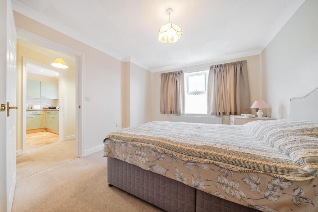 2nd view MASTER BEDROOM.jpg