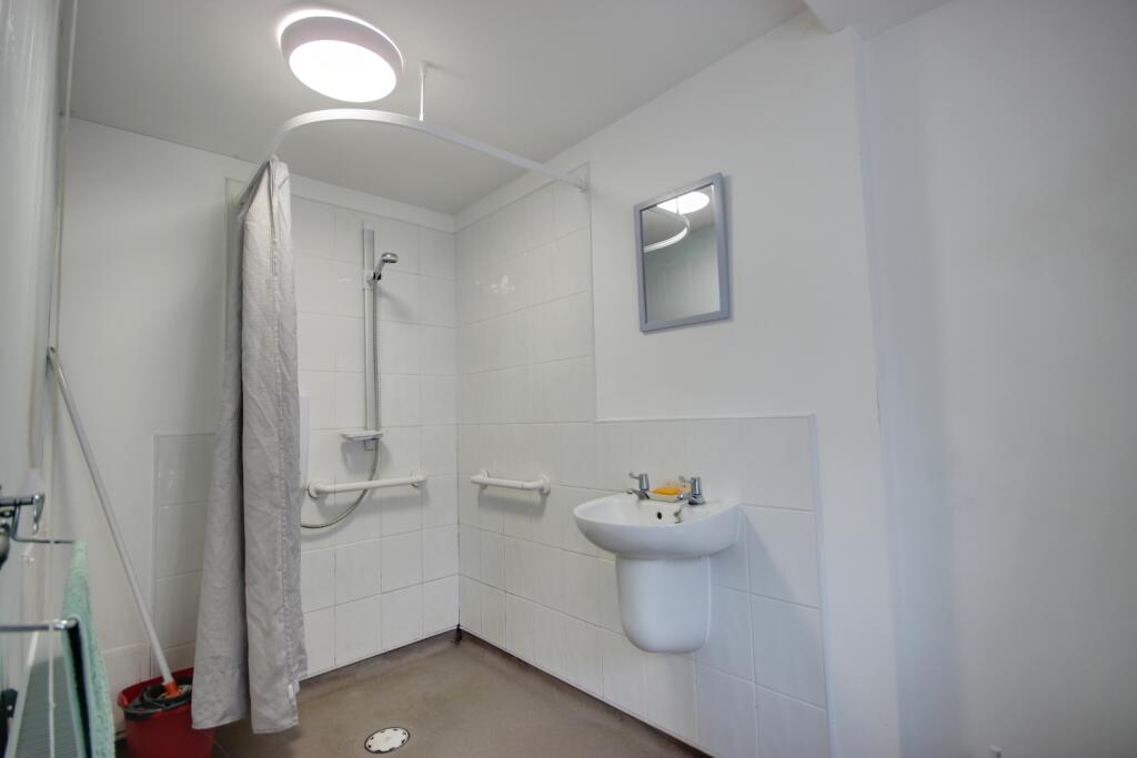 1 Wet Room A