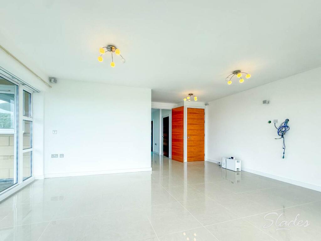 LOUNGE (3)