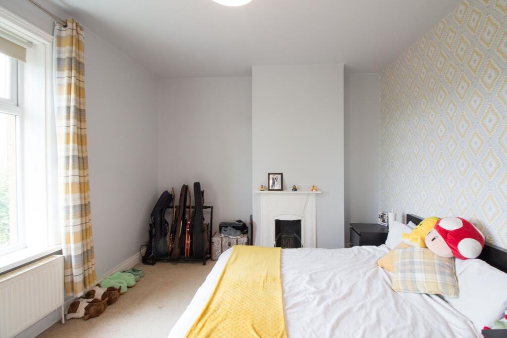 Bedroom 1 Eastfield Road Mirfield WF14 0QR EweMove