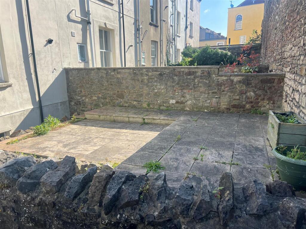 12 - Block of Flats for Auction, Kingsdown, Bristo