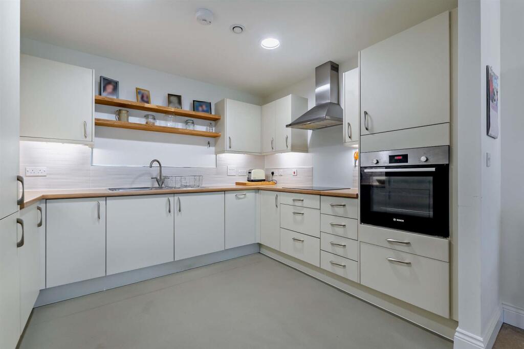 8634115-interior11-800.jpg