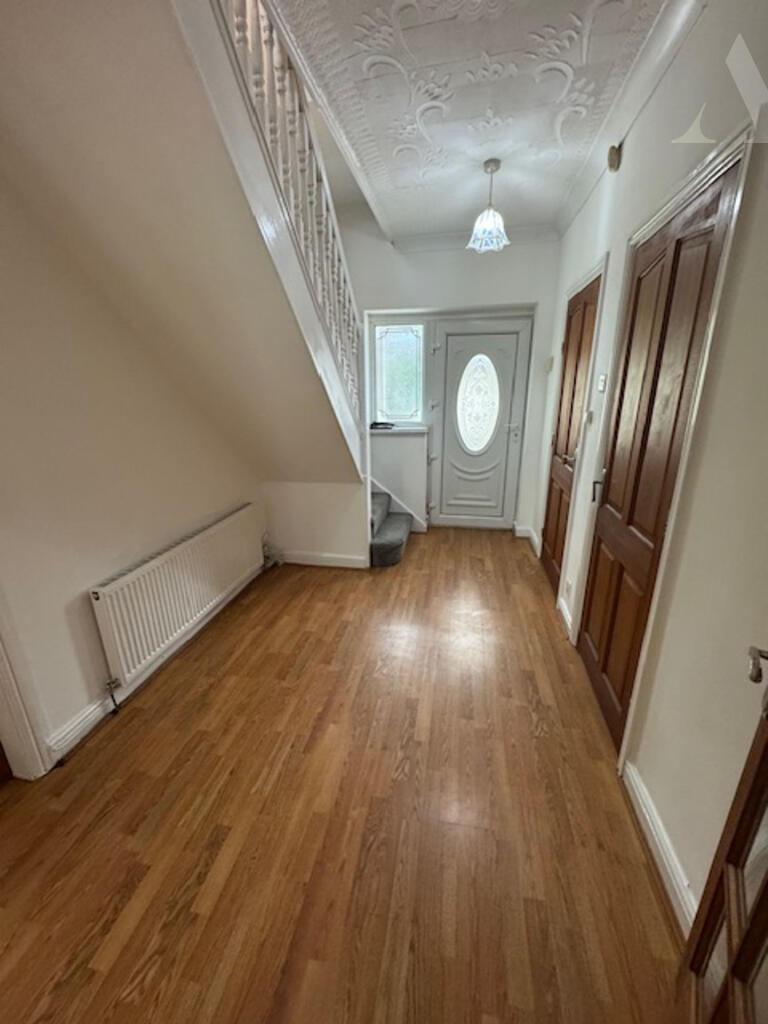 62 Sandhurst Avenue - hallway
