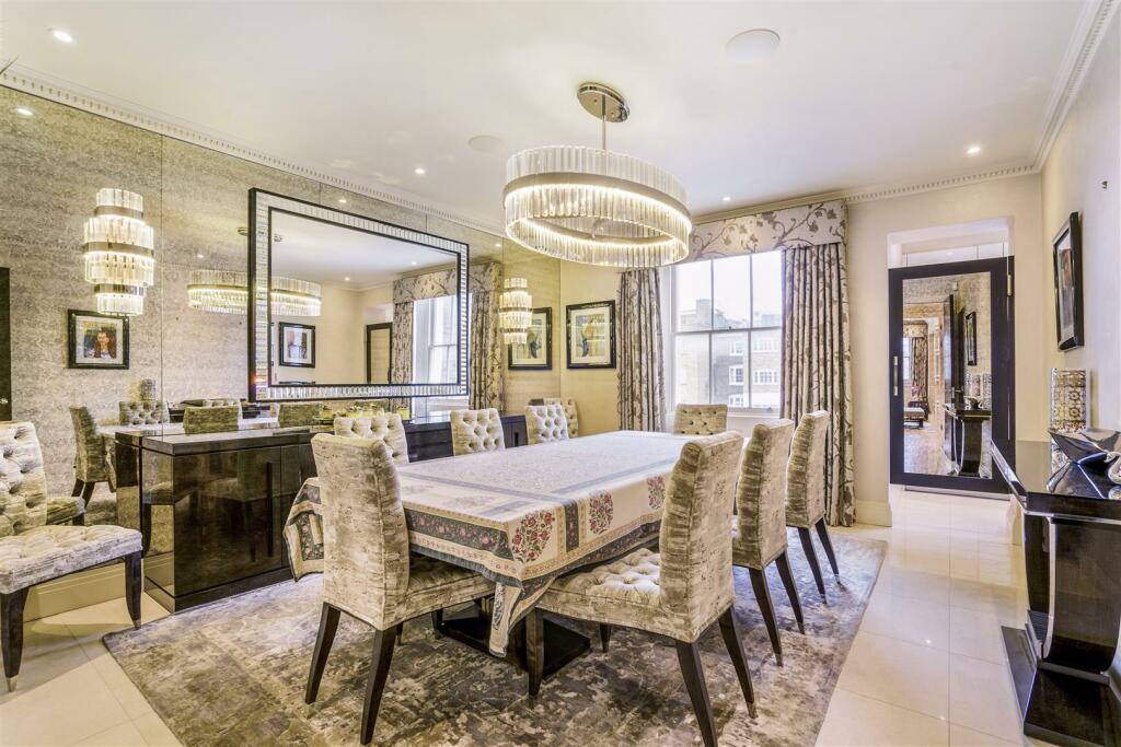 63813_26C Eaton Place  (13).jpg