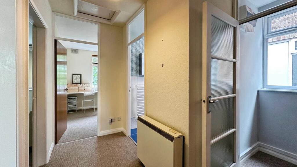 e555b6b5--43C6-9C0E-BEC841F26DB3-61919-000014AA0F3